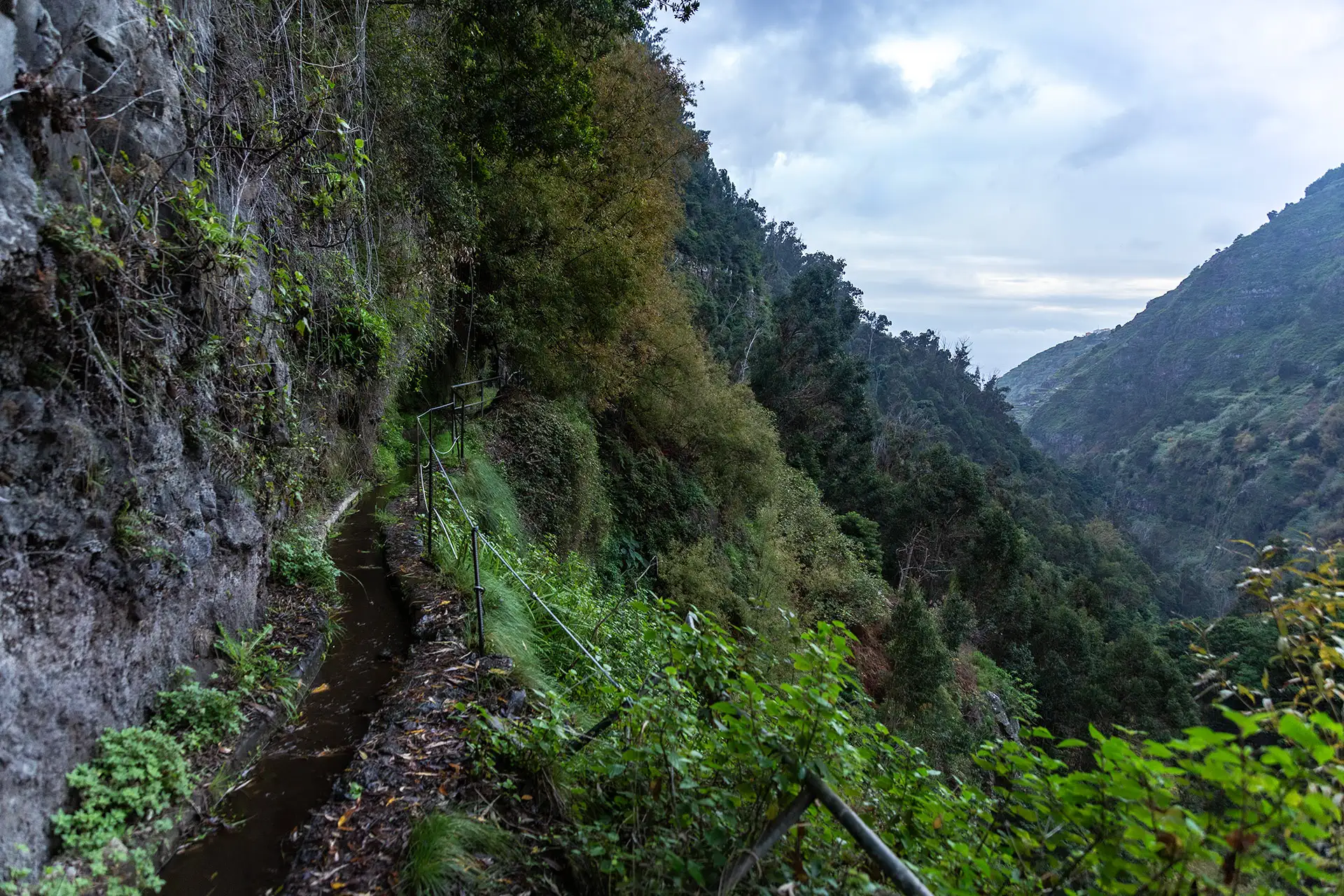 Levada do Curralilla Lapa-joen laaksossa vuonna 2023.