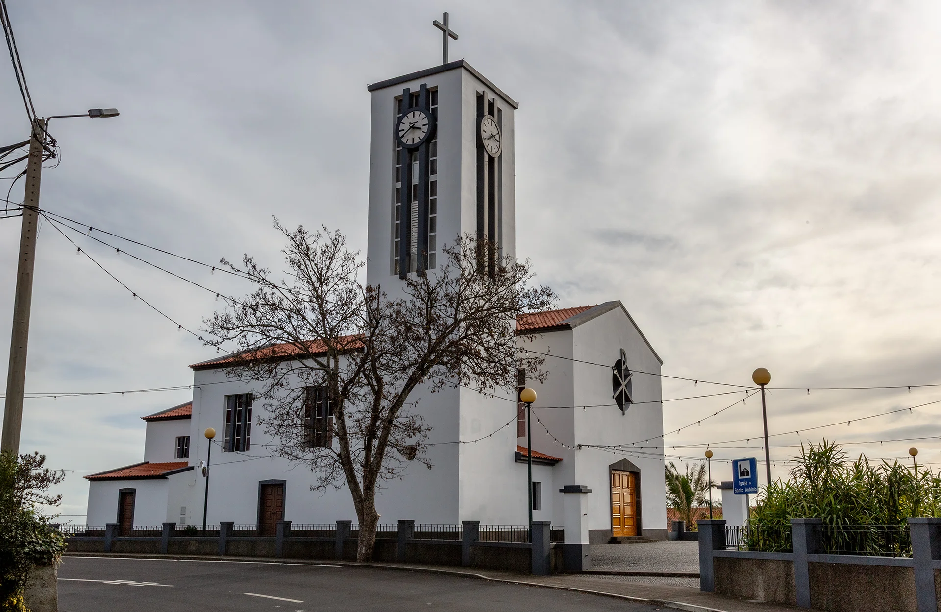 Igreja Paroquial da Raposeira. Katollinen rukoushuone Raposeira do Lugarinhossa Madeiralla.